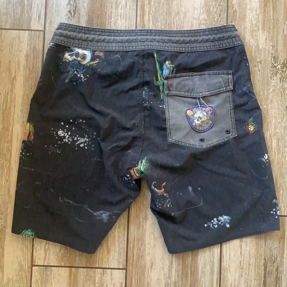 Volcom Swim Shorts - Picture 2 of 3
